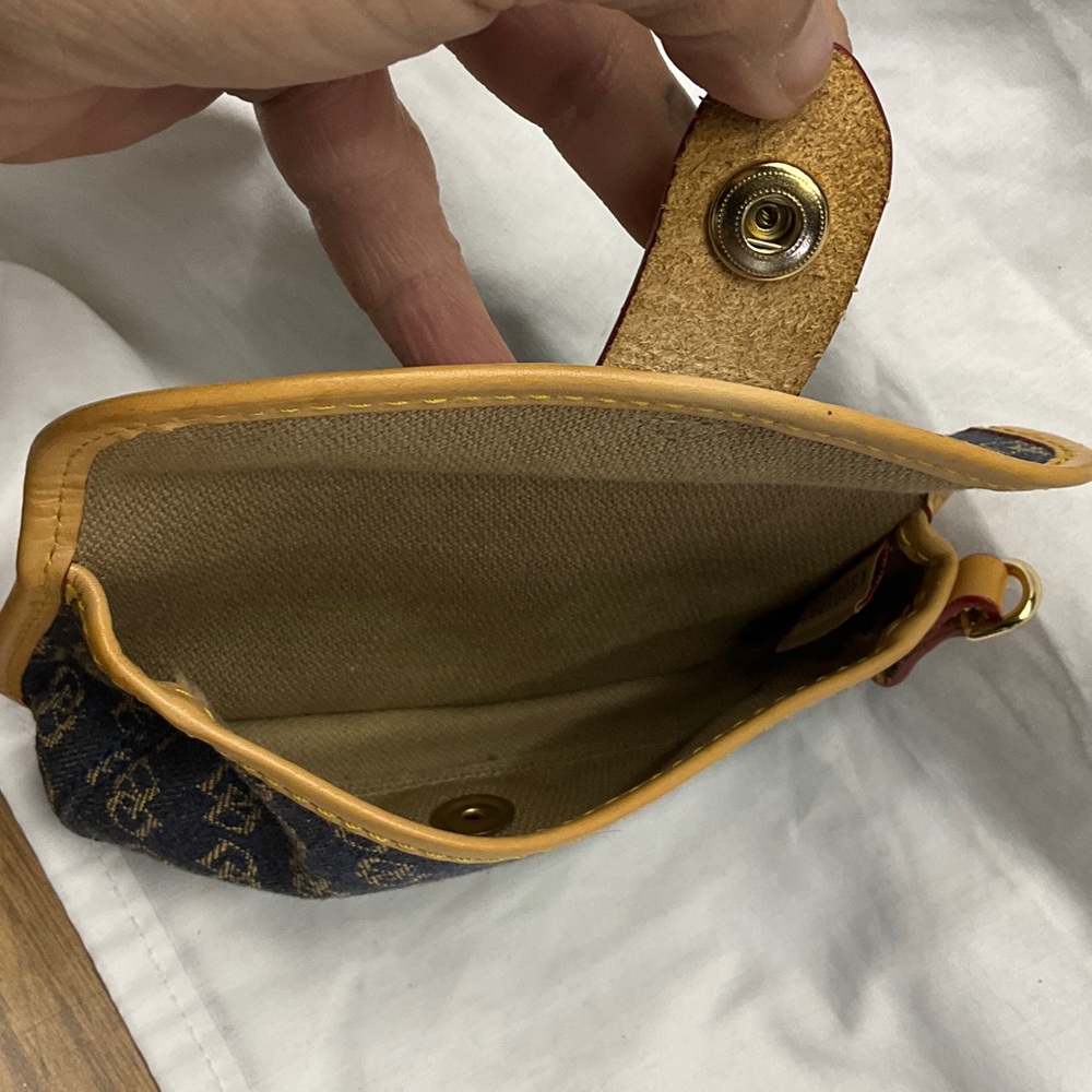 Dooney & Bourke Denim DB monogram wristlet - Picture 3 of 7